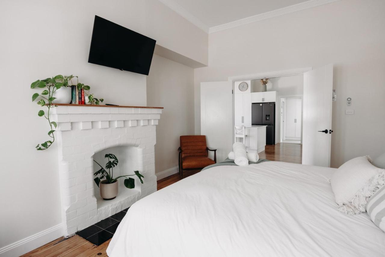Lexton House - Luxurious Cottage Parkes Extérieur photo